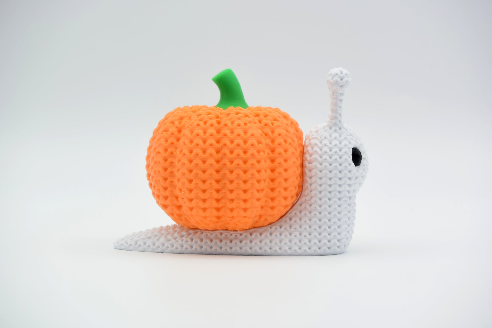 Knitted Halloween Pumpkin Snail Topkinz character side view