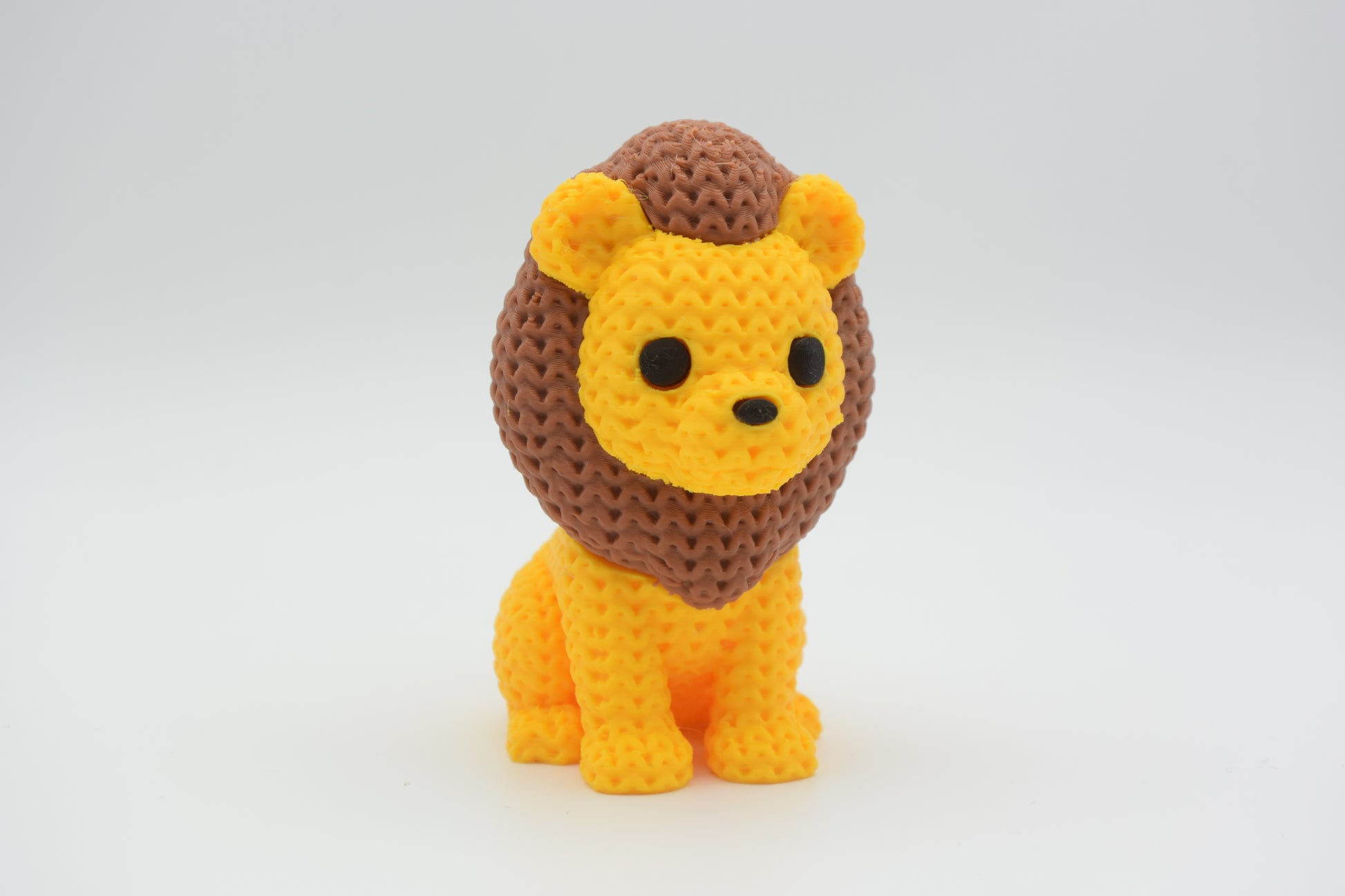 Knitted Lion Topkinz character standalone front view