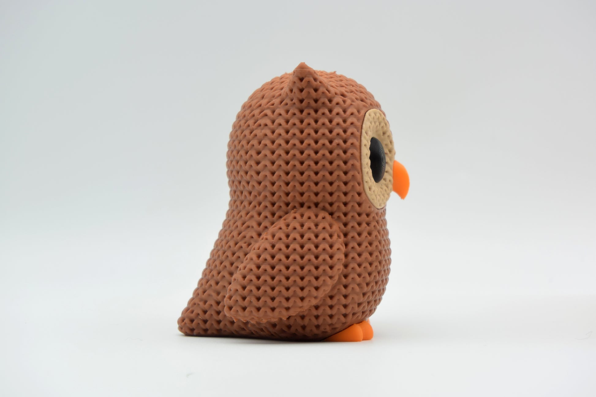 Knitted Owl Topkinz character side view