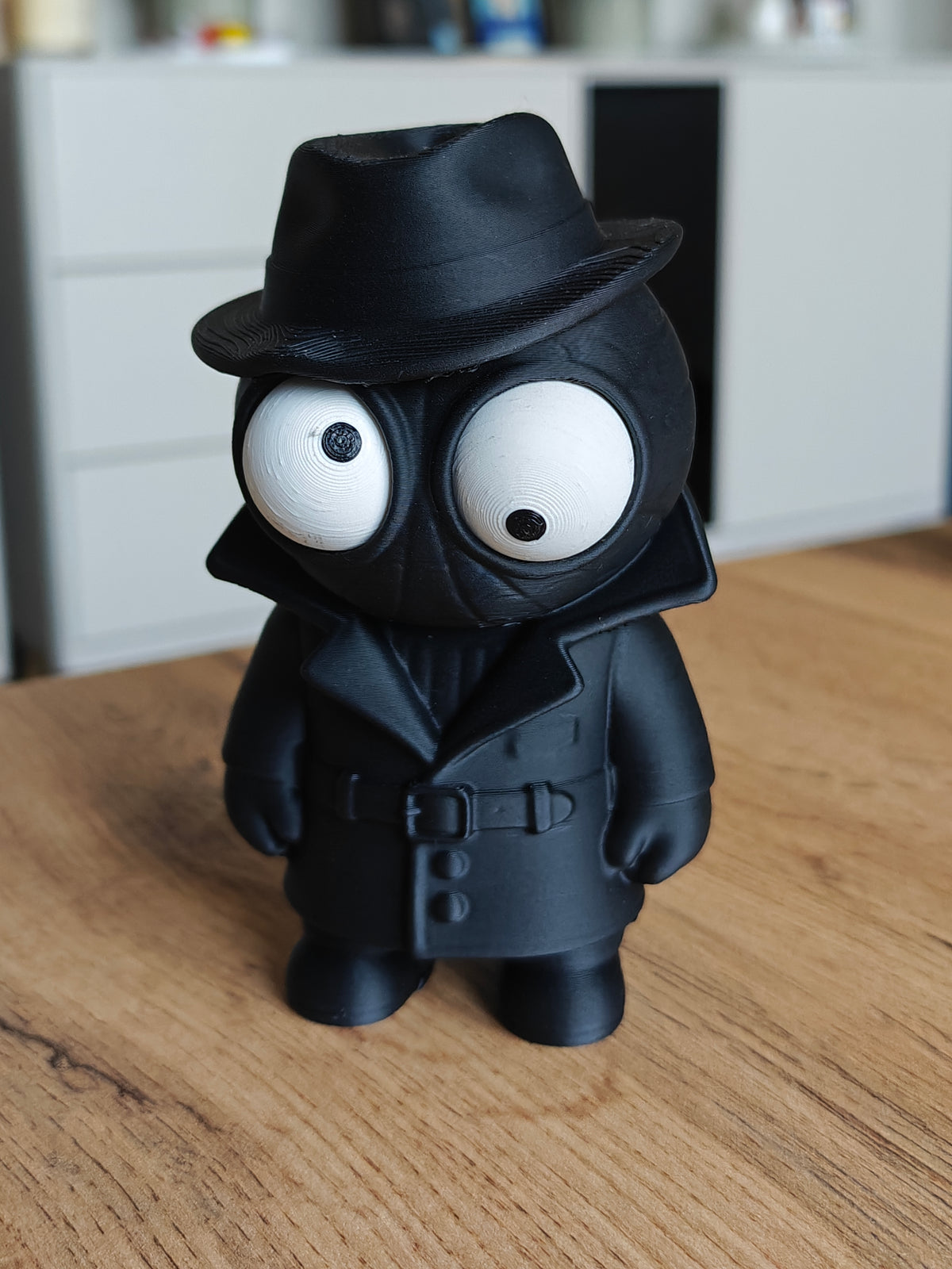 Noir Masked Spider Hero Googly Eyes | Chibi SnapCharm™ Character