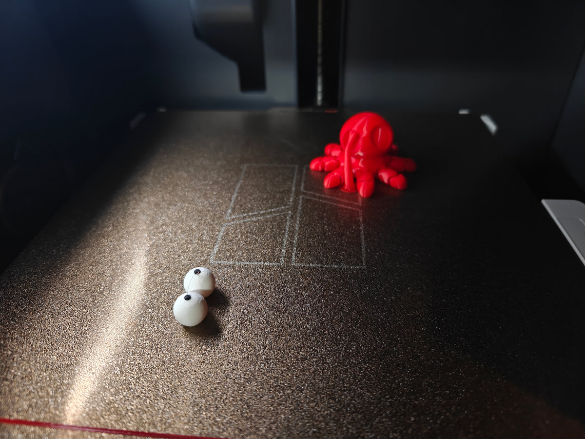 Mini Flexi Octopus Googly Eyes SnapCharm™ Character