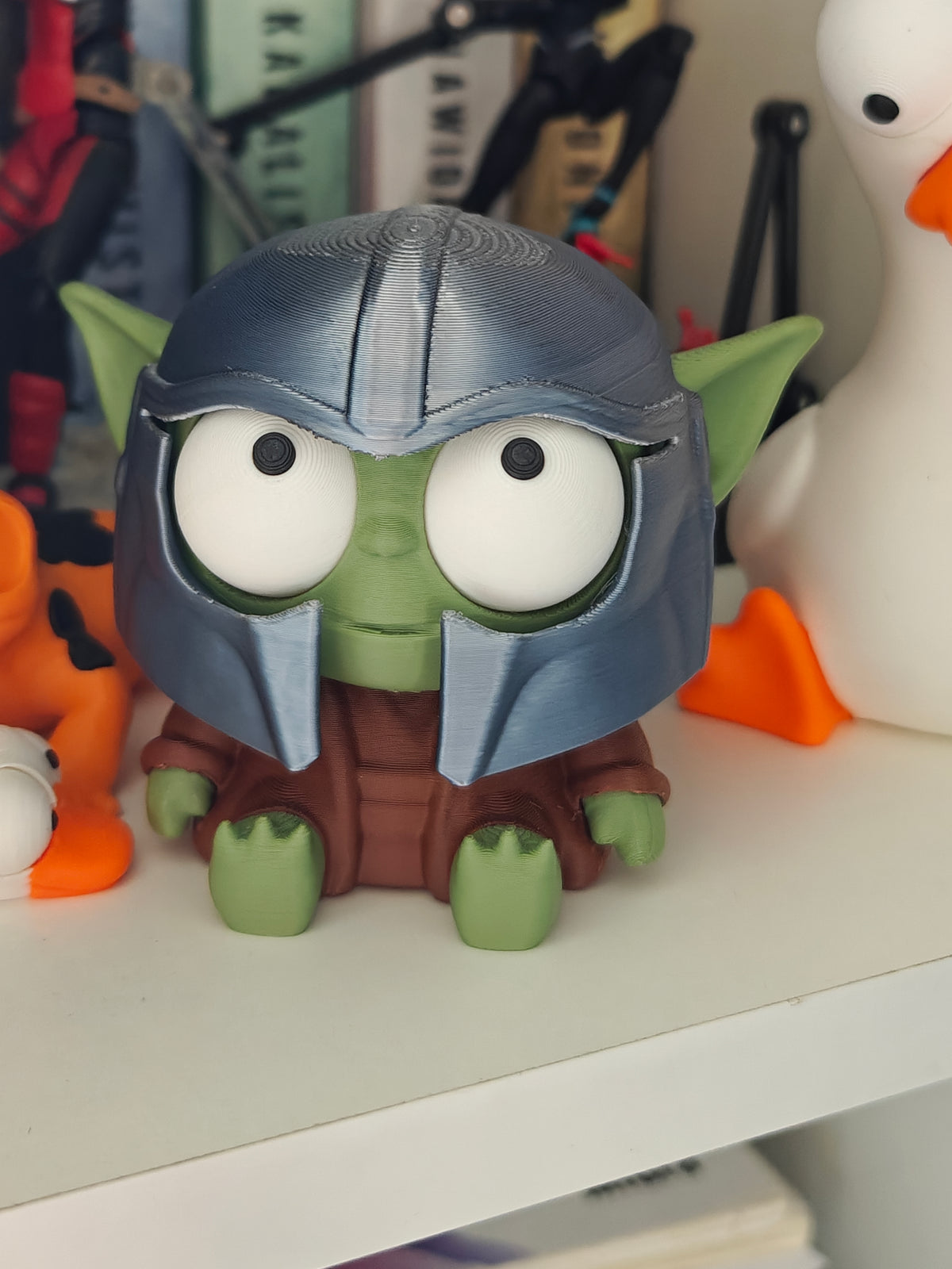 Green Wise Space Alien Googly Eyes | Chibi SnapCharm™ Character