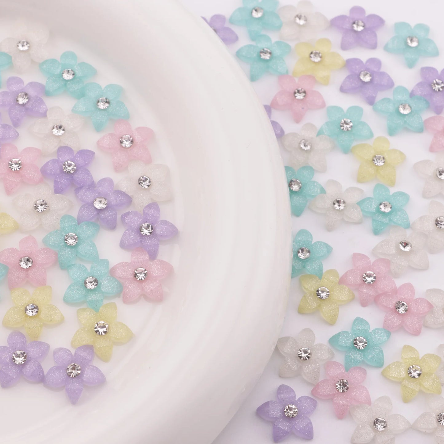 Five-Petal Flower Crystal Charms – 13mm (25-Piece Pack, 5 Colors Available)