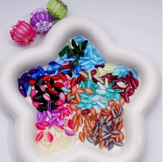 Glitter Leaf Charm Embellishments – 100-Piece Pack (10 Colors Available)