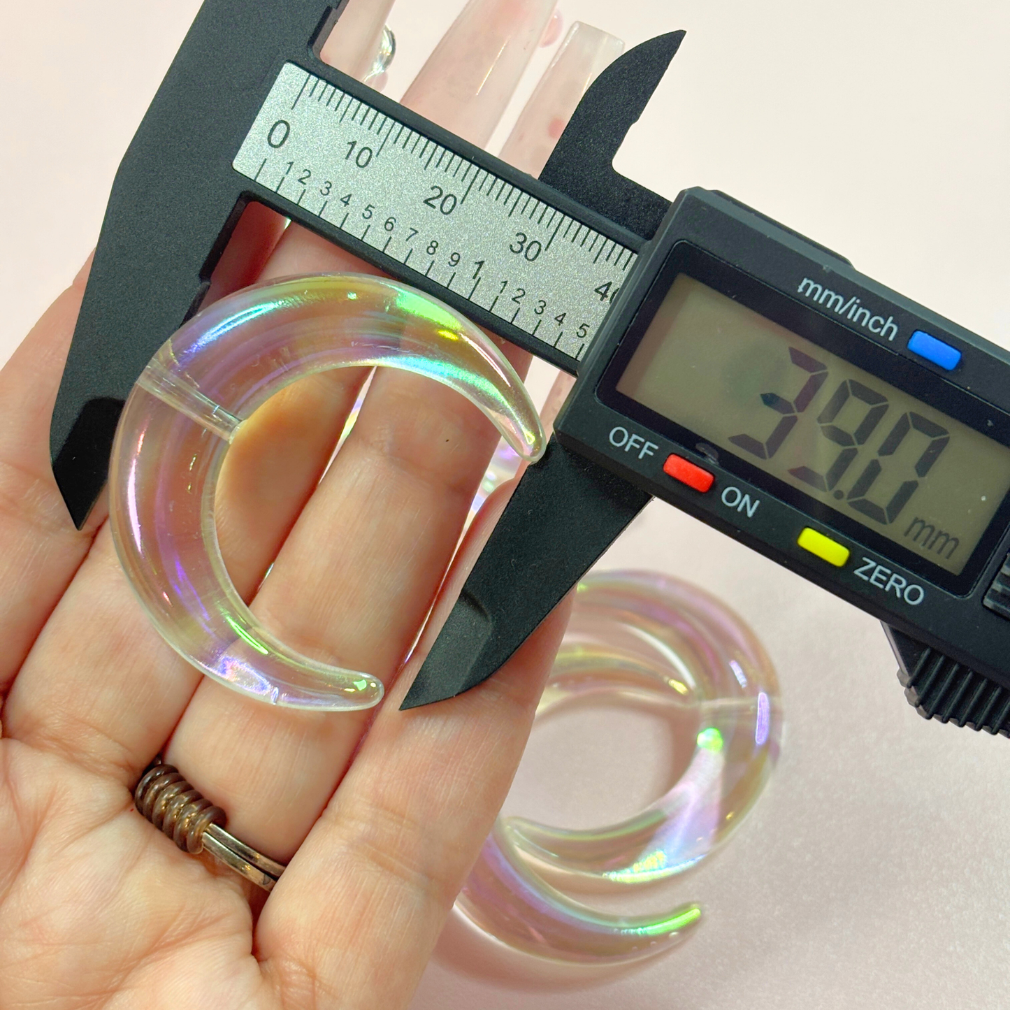 UV Coated Clear Moon Base Beads – 39 × 46mm (8-Piece Set)
